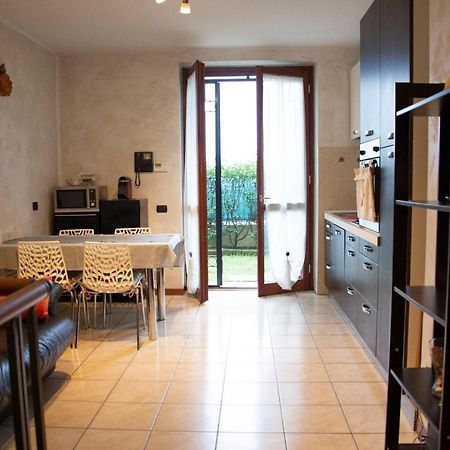Un'Oasi Di Pace Appartement Agrate Brianza Buitenkant foto