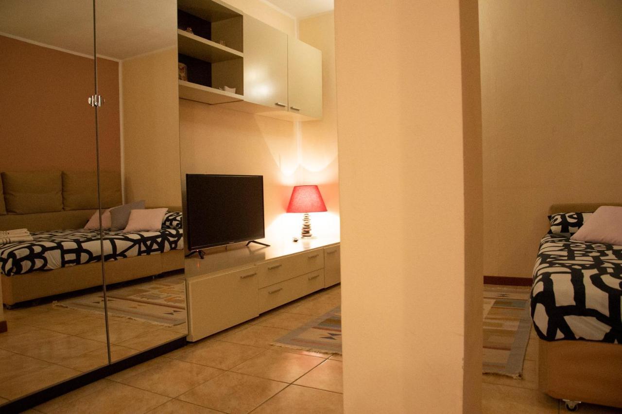 Un'Oasi Di Pace Appartement Agrate Brianza Buitenkant foto